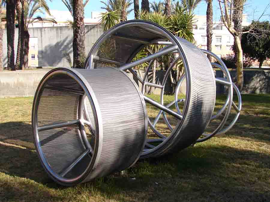 varias